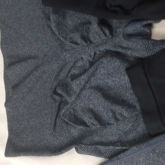 Bundle of 2 SHEIN Leggings buttscrunch - Picture 4 of 8